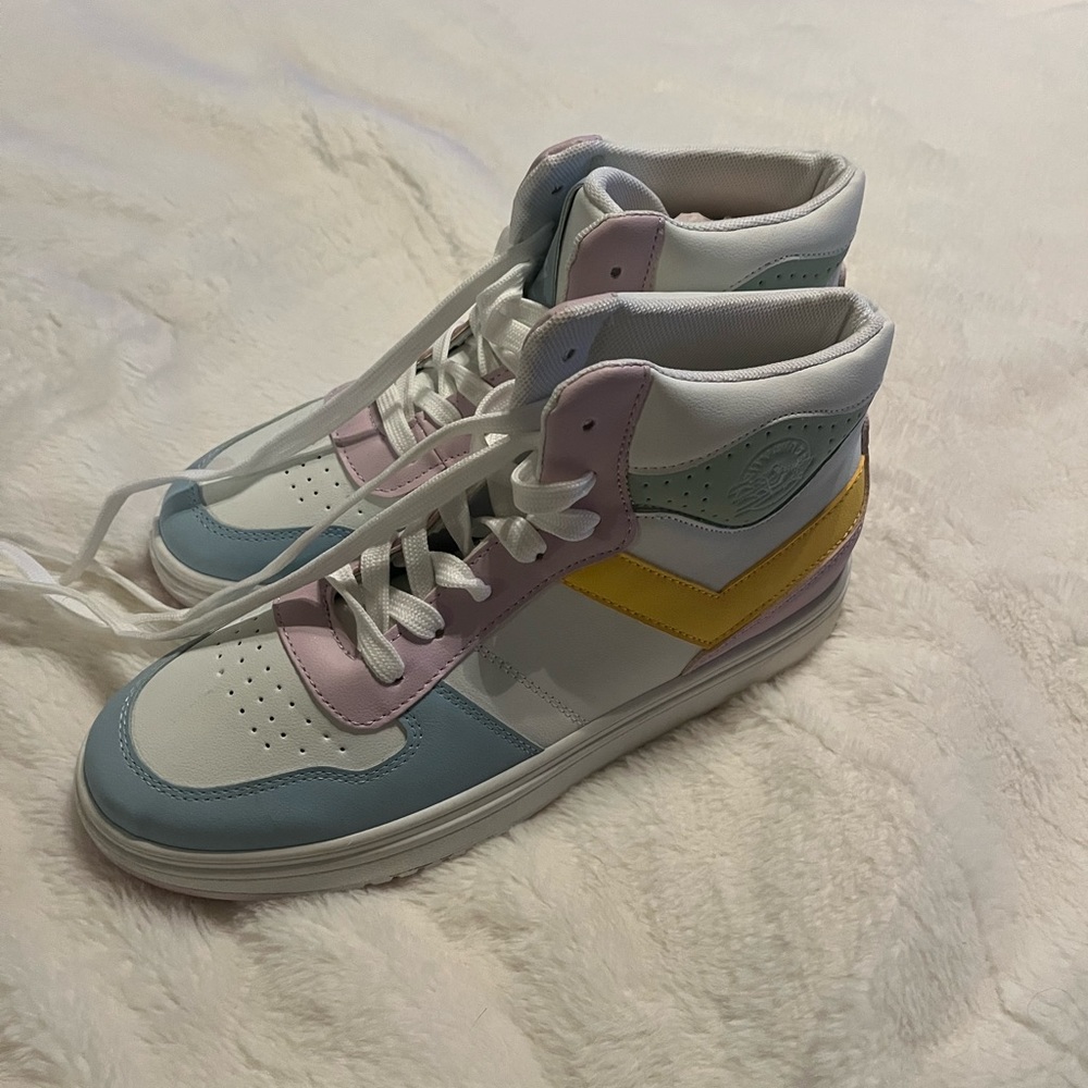Pony Flywings size 8.5